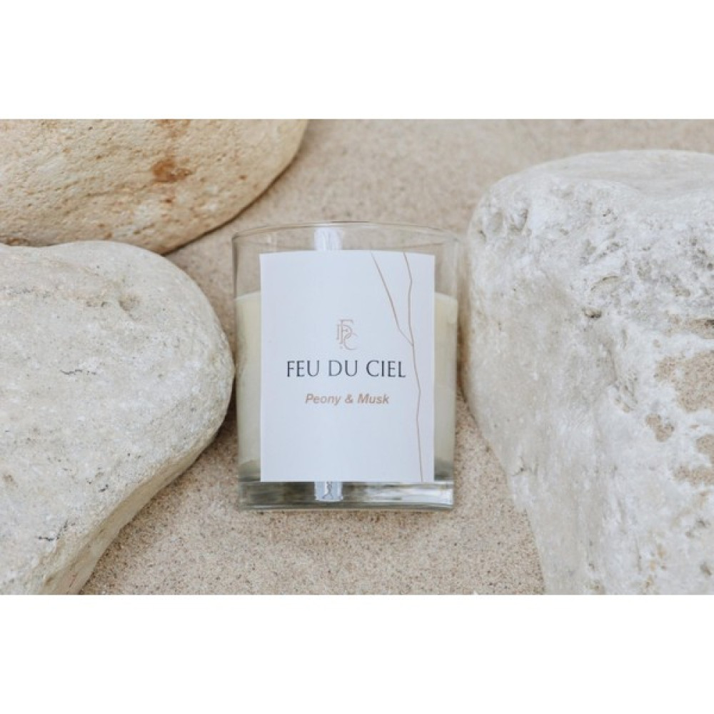 Feu du Ciel Pure Peony & Musk Mum - 150 g Dekoratif Mum Fiyatı