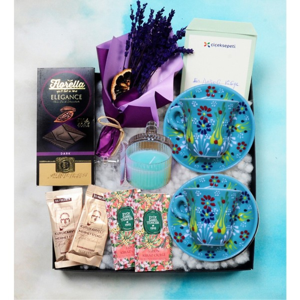 Fiorella Gift El Yapımı Çini Kahve Fincanı & Çikolata & Kahve & Mum & Kuru Buket &hediye Seti & Hediye Kutusu & Hediye Sepeti Altın, Takı & Aksesuar Fiyatı