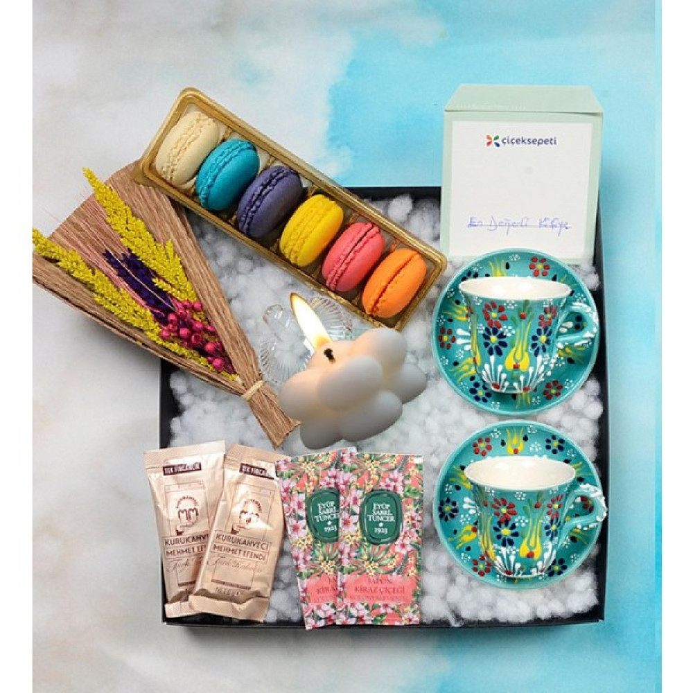 Fiorella Gift El Yapımı Çini Kahve Fincanı & Makaron & Kahve & Mum & Kuru Buket &hediye Seti & Hediye Kutusu & Hediye Sepeti Altın, Takı & Aksesuar Fiyatı