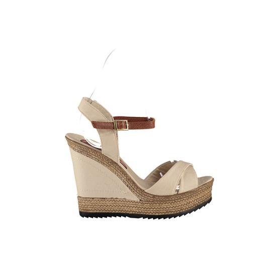 Fox Shoes 9674070905 Bej Dolgu Topuklu Ayakkabı