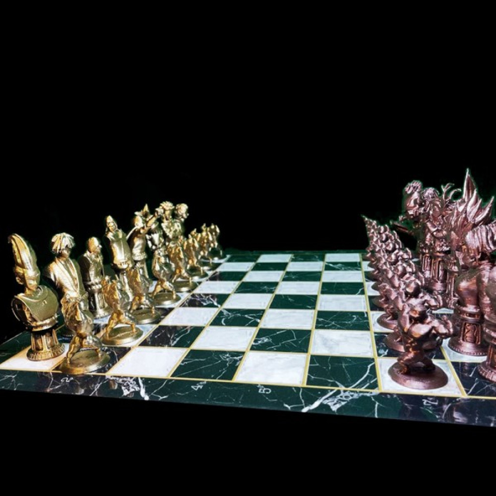 Fume Design Anime Hayranları Satranç Seti - 36 x 36 cm Sandıklı Satranç Tahtası ile - Gold - Bronze Satranç Fiyatı