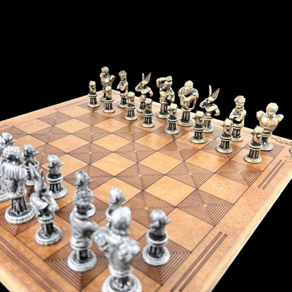 Fume Design Anime Karakterleri Metal Satranç Seti ve Özel Satranç Tahtası Büyük 36 x 36 cm - Gold - Silver Satranç Fiyatı