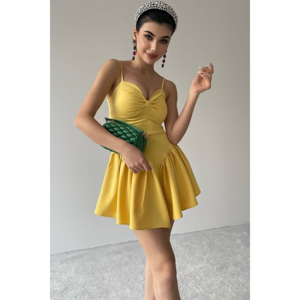 Garmoda Özel Tasarım Yeni Sezon Volanlı Mini Elbise Göğüsü Fiyonk Detay Elbise Askılı Mini Elbise Elbise Fiyatı