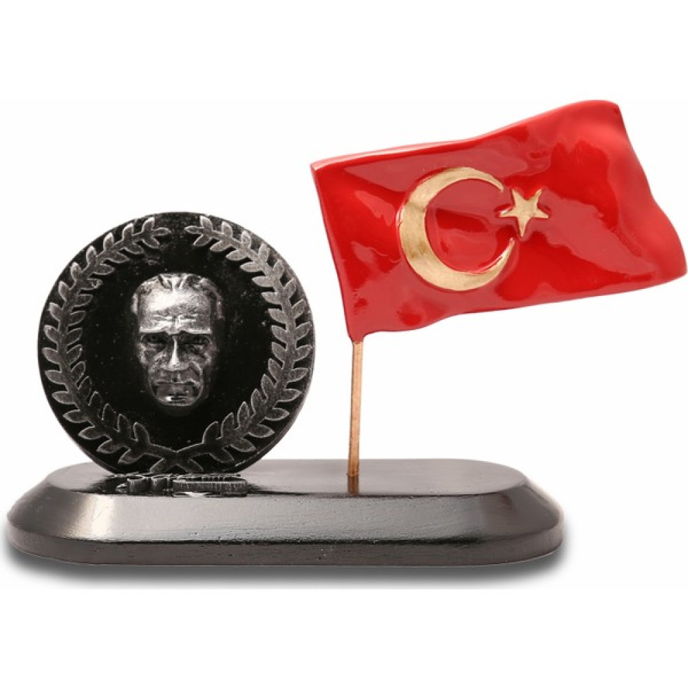 Gift Garden Atatürk Çelenk Temalı Masa Üstü Bayraklı Biblo Biblo Fiyatı