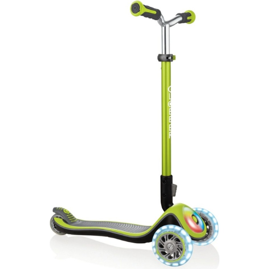 Globber Elite Prime Full Işıklı Scooter 3-12 Yaş 4 Tekerlekli Yeşil Avengers Temalı Scooter Fiyatı
