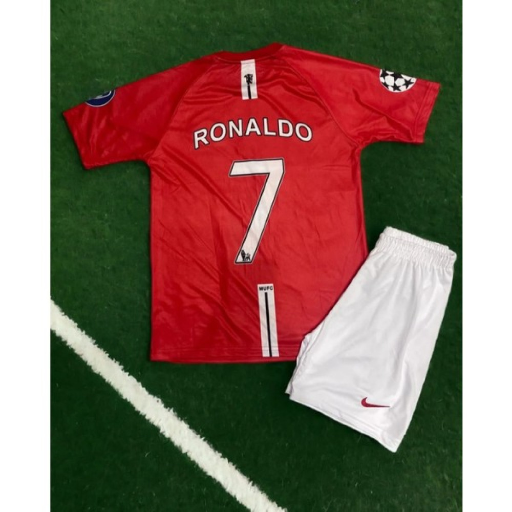 Grancoupe Ronaldo Çorap ve Bileklik Hediyeli Manchester United 2007-2008 Kırmızı Kısa Kollu Nostalji Forması Futbol Malzemeleri Fiyatı