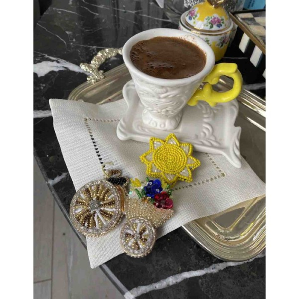 Hatice Sakallı Kristal Boncuk Işlemeli Kahve Yanı Sunum Peçetesi - 14 x 14 cm - Beyaz Masa Örtüsü Fiyatı