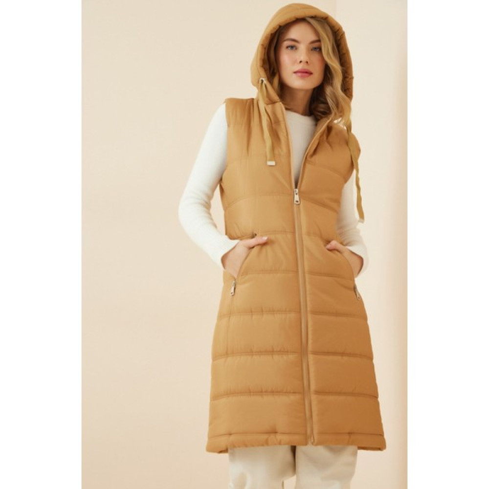 Hazelin Kadın Camel Sabit Kapüşonlu Astarlı Uzun Şişme Yelek HZL22W-BD151401 Kadın Yelek Fiyatı