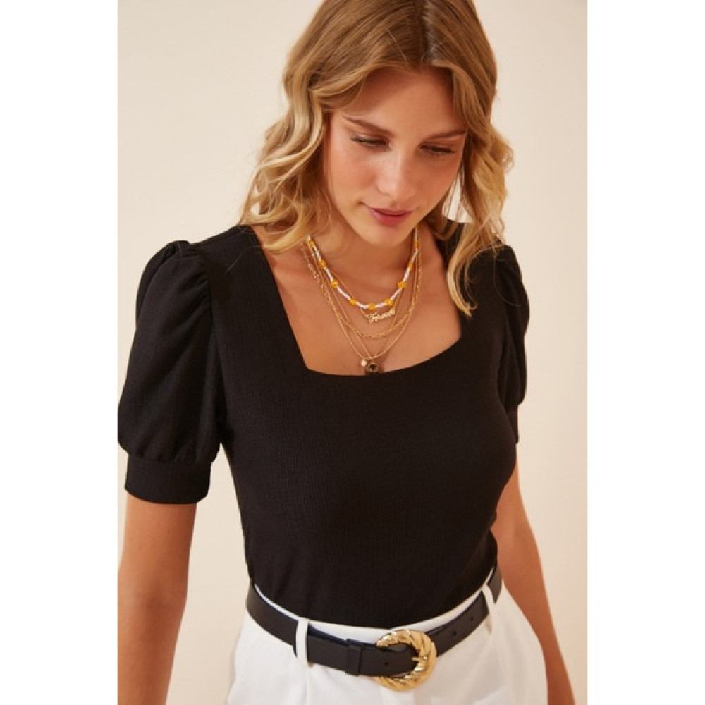 Hazelin Kadın Siyah Kare Yaka Örme Bluz HZL22W-BD104091 Bluz Fiyatı