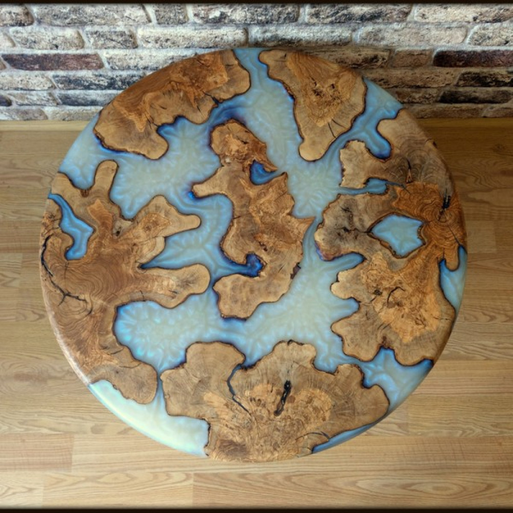 HeedWood Design Blue World Işıltı Mavi Epoksili Zeytin Ağacı Gold Pota Ayak Orta Sehpa Orta Sehpa Fiyatı