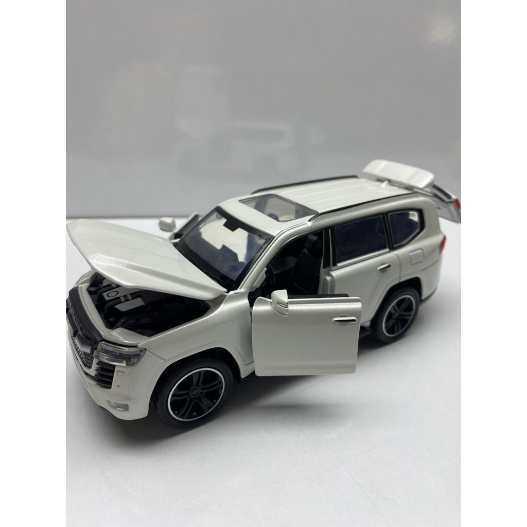 Hepsilazım Diecast Metal Oyuncak Araba Toyota Land Cruıser Çek Bırak Model Araba 1:32 Ölçek 15 Cm Anne Bebek Oyuncak Fiyatı