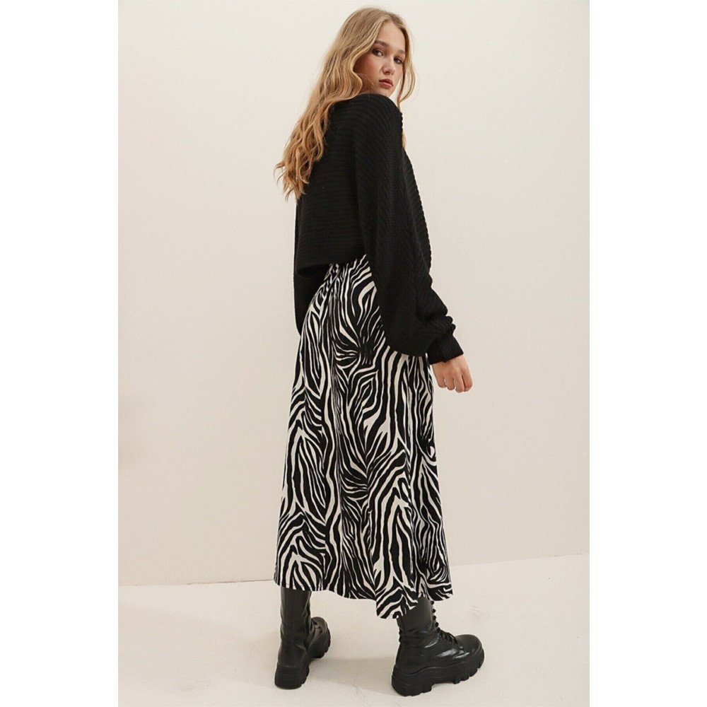 Hera Fashion Kadın Siyah Yüksek Bel Yırtmaçlı Yumuşak Dokulu Yazlık Midi Boy Etek XL Beden Etek Fiyatı