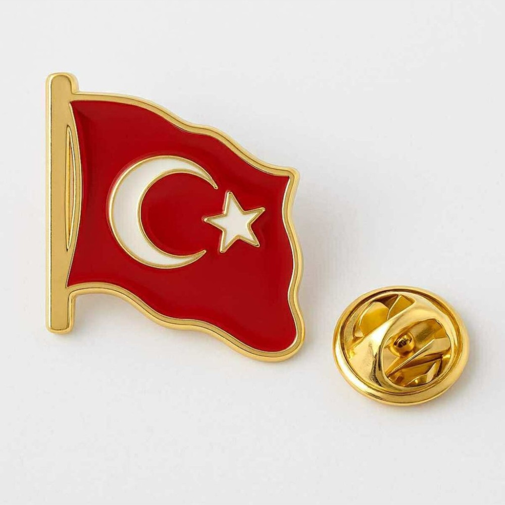 Herşey Nota Ay Yıldız Türk Bayrağı Yaka Rozeti Gold 2x2 cm | Parlak Dalgalı Bayrak Rozet – Metal Şık Tasarım Rozet Fiyatı