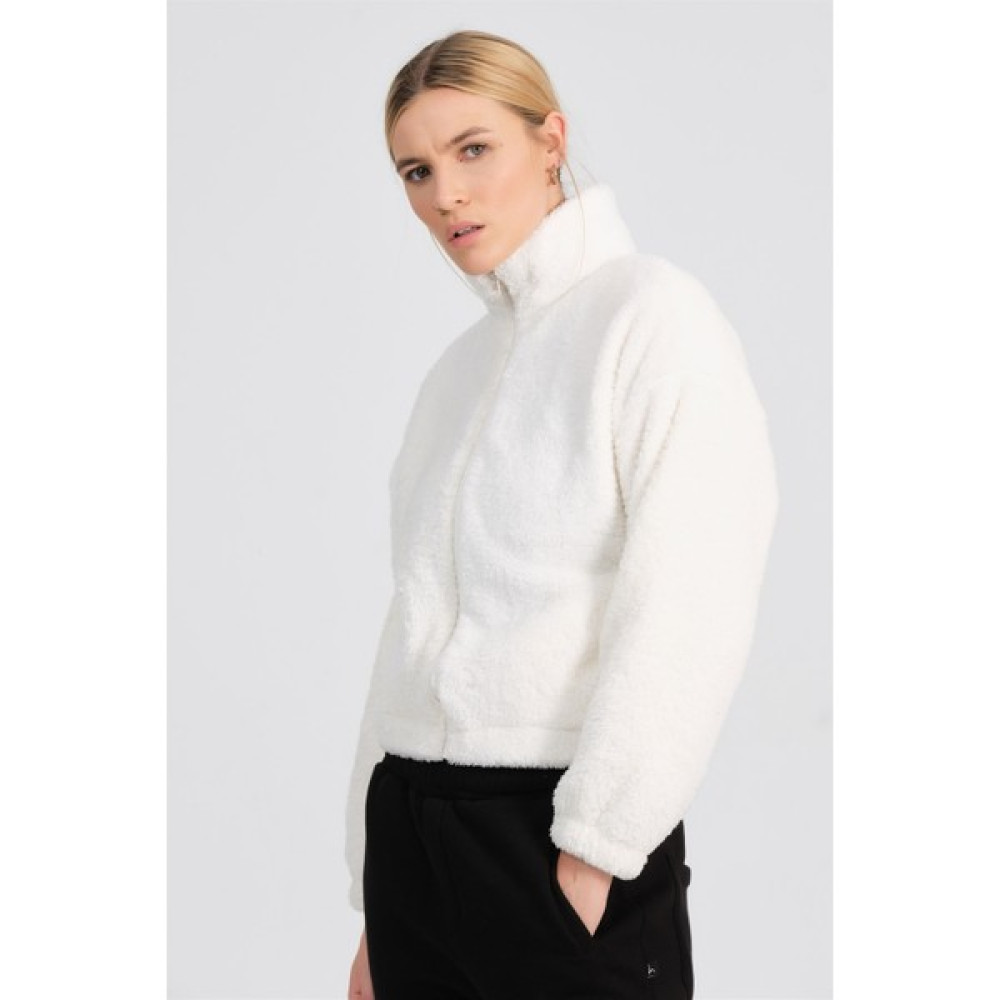 Holo Generation Arıa Kadın Beyaz Fermuarlı Oversize Peluş Mont Bayan Mont Fiyatı