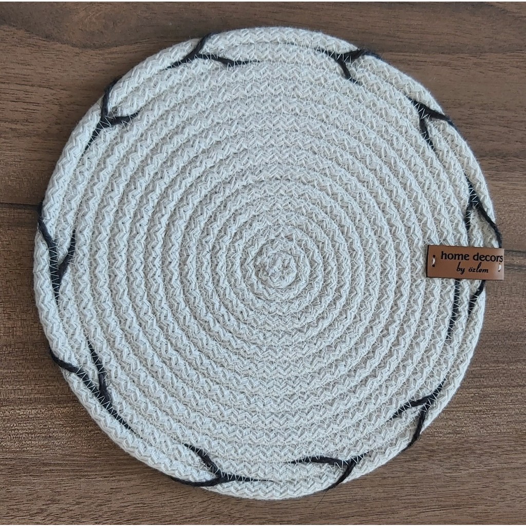 Home Decors By Özlem 2'li Ekru Nihale Hasır El Yapımı Mutfak Aksesuar Tarz Moda Yemek Sofra Altlık - 22X22CM - Ekru - Siyah SSD / Solid State Drive Fiyatı