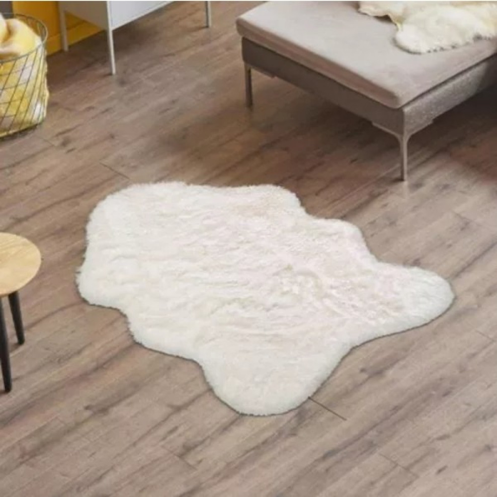 Homepella Beyaz Peluş Halı Suni Deri Kaymaz Taban Yumuşak Post Halı Antialerjik Halı Post Model - 100 x 140 cm Salon Halısı Fiyatı