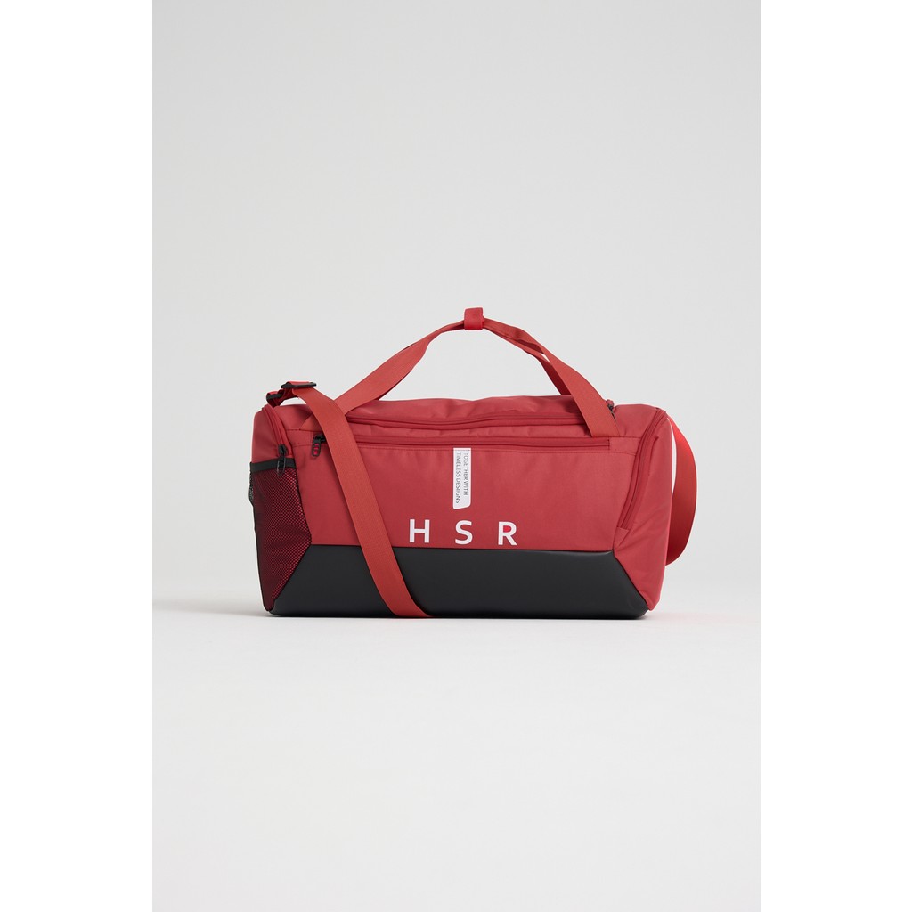 Hsr Kırmızı Ayakkabı Bölmeli Spor Çantası 55 cm x 32 cm x 29 cm Dayanıklı ve Fonksiyonel Tasarım Ayakkabılar ve Çantalar Fiyatı