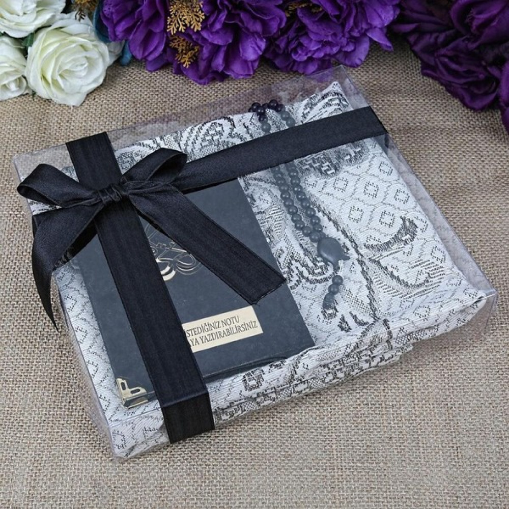 İkranur Hediyelik Kadife Kaplı Yasin Kitabı, Seccade, Kokulu Tesbih, Asetat Kutulu (26×23) Paket Siyah Anne, Bebek Fiyatı