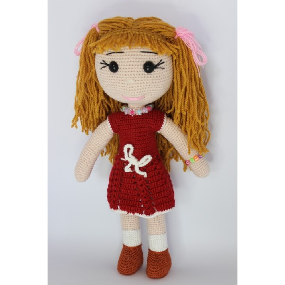 Ilgaz Shop Design Kırmızı Elbiseli Turuncu Saçlı Organik Amigurumi Aksesuarlı Sevimli Bebek Oto Boyaları Fiyatı