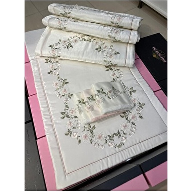 İnci Secret Home Seccade Üç Boyutlu Nakış İşlemeli Pamuk 1 Seccade 1 Bambu Havlu Hediye İçin Uygun - Krem - 95 x 150 cm El / Yüz Havlusu Fiyatı