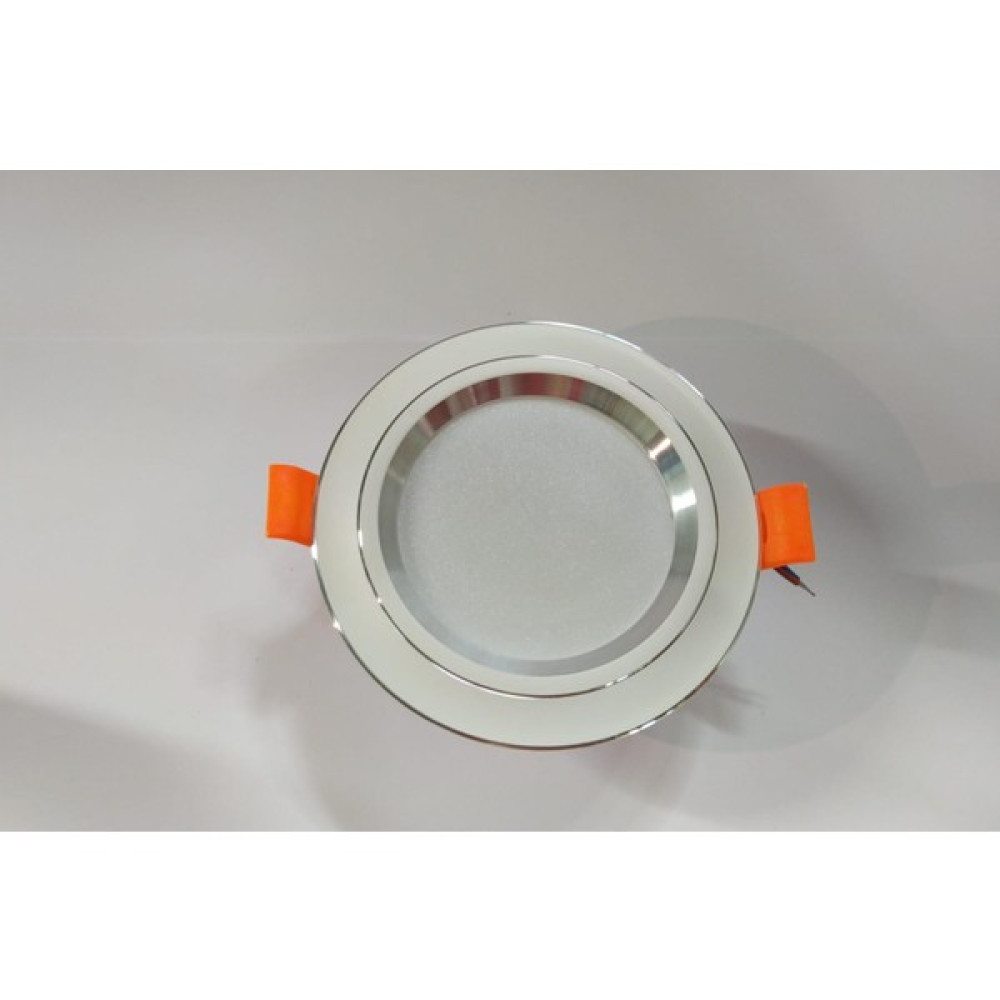 İsra 1 Adet 7 Watt LED Spot Lamba 3 Renk Beyaz Kasa + Krom Çizgili Tak Çalıştır ( Delik Çapı 7 cm Spot Fiyatı