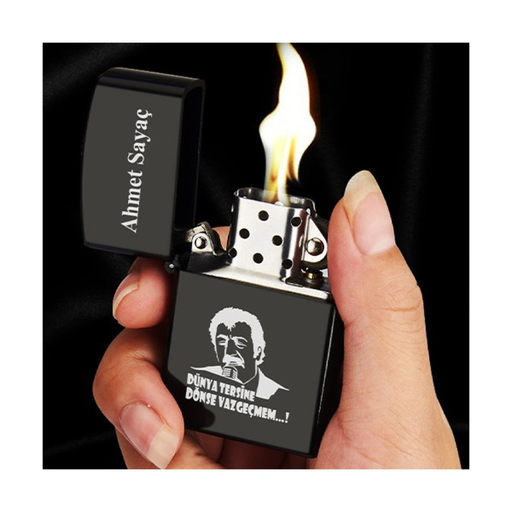 İşte Bu Kişiye Özel Isimli Benzinli Siyah Zippo Çakmak - Müslüm Gürses Baskılı Çakmak Fiyatı