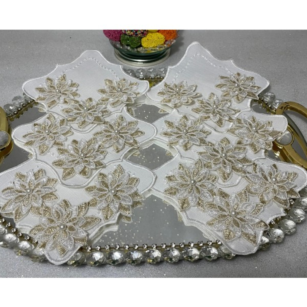 Kahve Yanı Peçete,kokteyl Peçetesi,sunum Peçetyesi,tepsi Peçetesi,nakışlı Peçete,3 Boyutlu Incili (6 Adet) - Gold - 14 x 14 cm Amerikan Servis Fiyatı