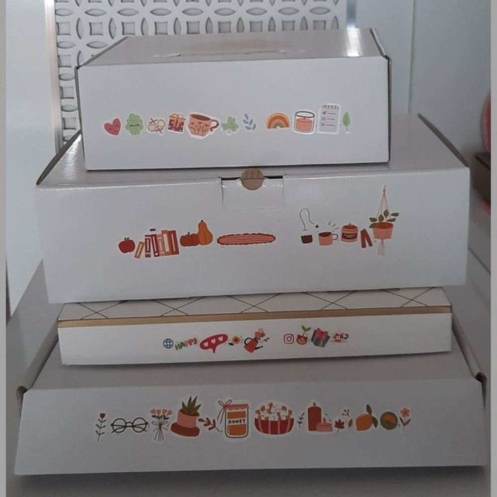Kalendergah 4lü Hediye Kutusu, Stickerlı Şık ve Sade Kutular, 4 Farklı Boy Karton Kutu, Boş Kutu - Beyaz Eşya Saklama Kutusu Fiyatı