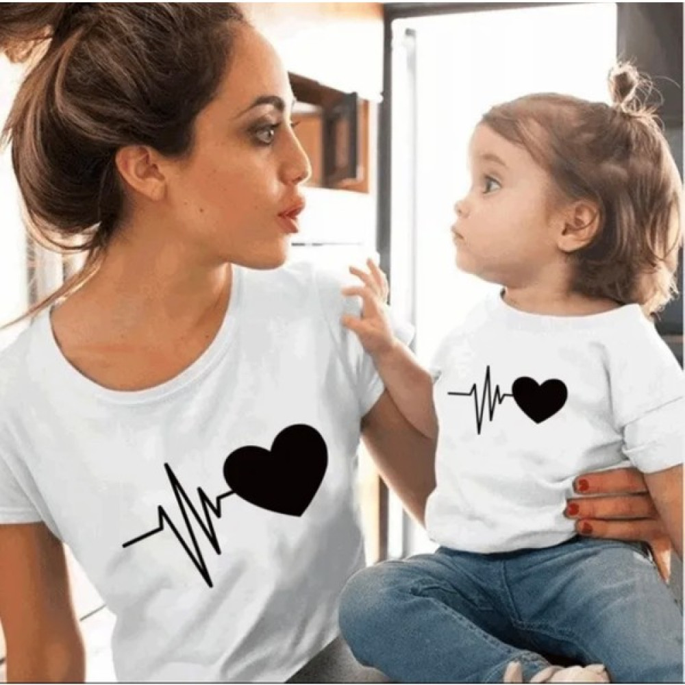 Kids Face Özel Tasarım Yuvarlak Yaka Kalp Atışı Baskılı %100 Pamuk Anne-Çocuk Kombini T-Shırt Kız Çocuk T-shirt Fiyatı
