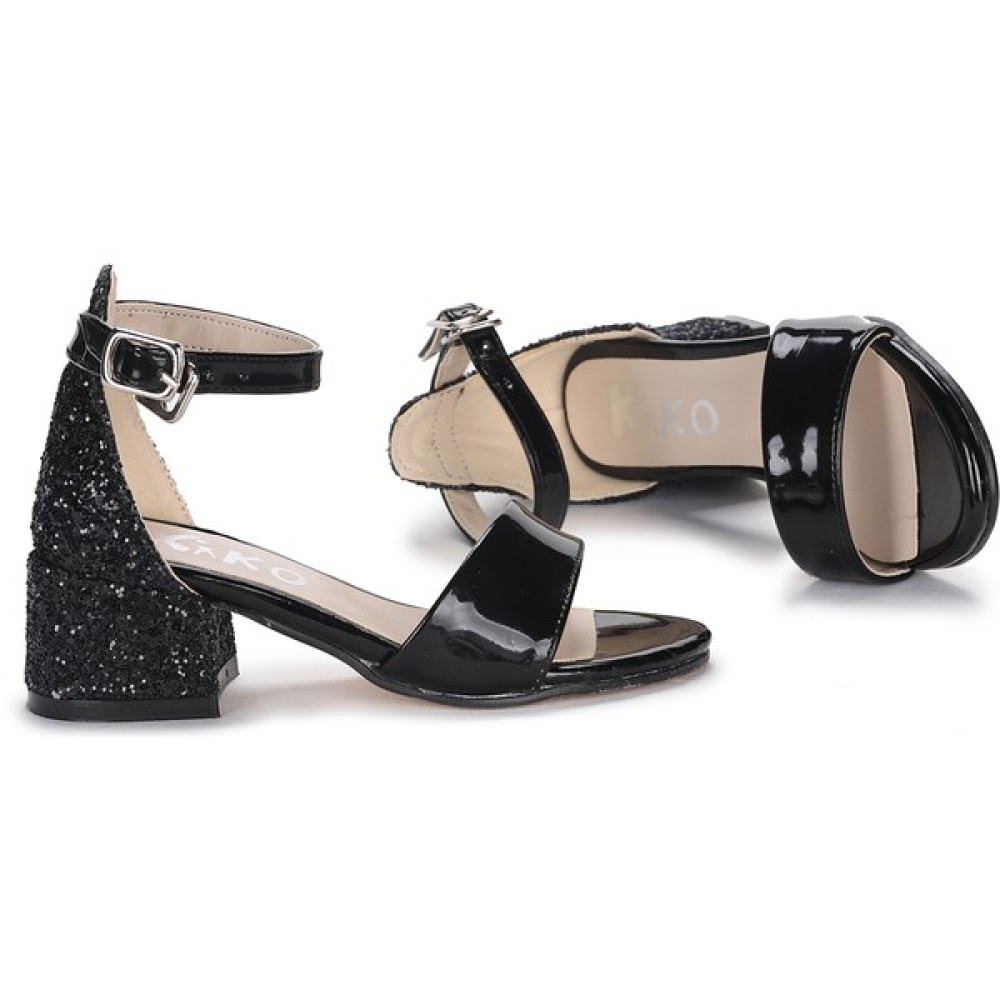 Kiko 768 Ayna Çam Günlük Kız Çocuk 3 cm Topuk Sandalet Ayakkabı Siyah Kız Çocuk Terlik & Sandaleti Fiyatı
