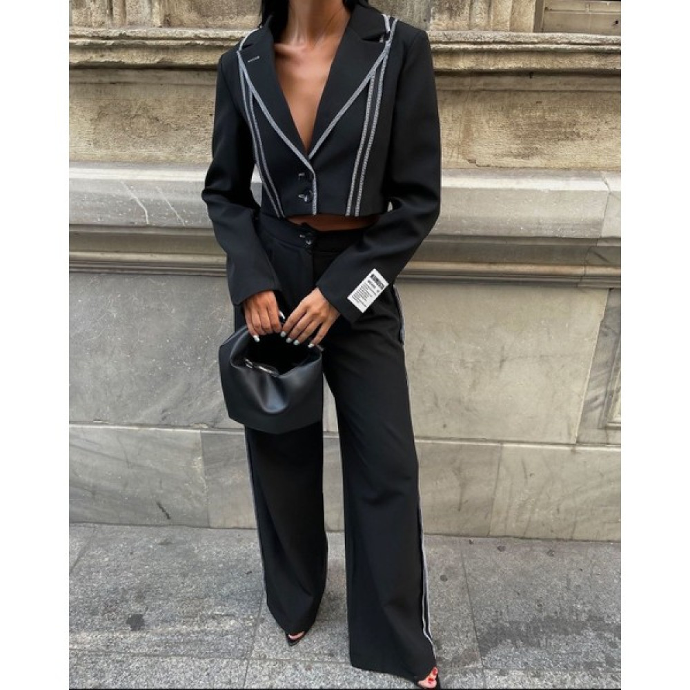 Kinzi Dikiş Detaylı Siyah Crop Blazer Ceket ve Pantolon Takım Kadın Giyim Fiyatı