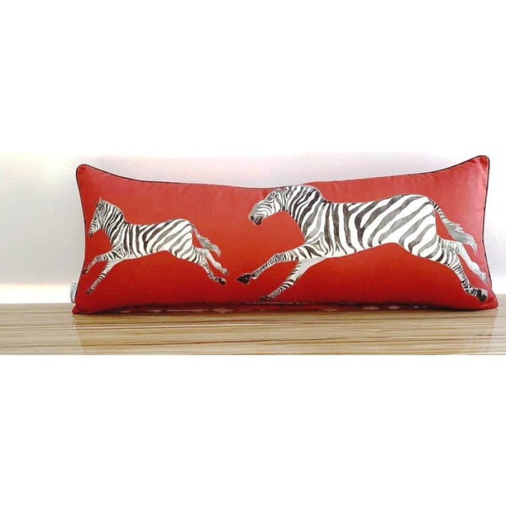 Kırlentim E712 Bordo Zemin Koşan Zebra Biyeli Kırlent Kılıfı - 30 x 80 cm Kırlent / Mobilya Yastığı Fiyatı
