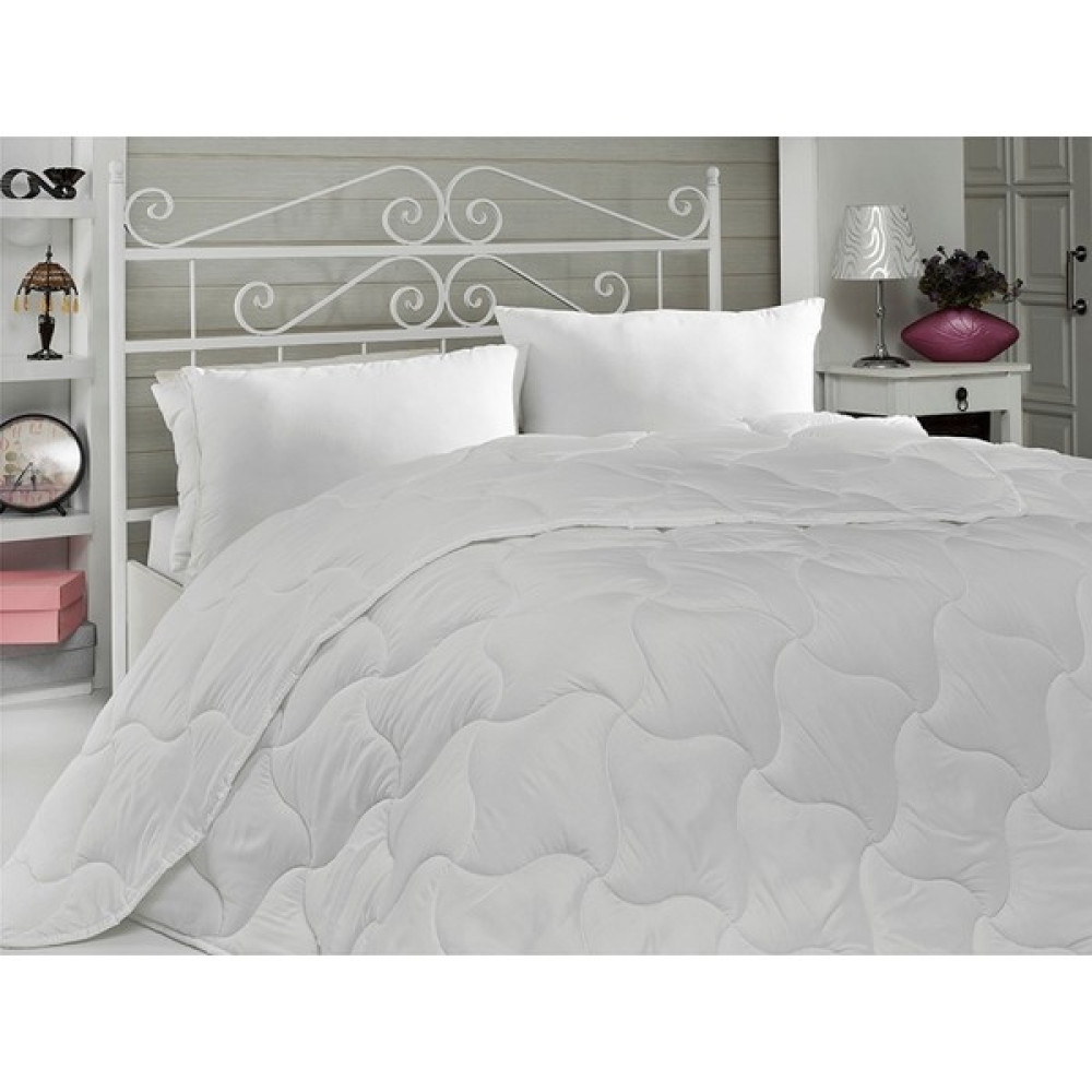 Komfort Home Tek Kişilik Micro Yazlık İnce Yorgan 155X215 Cm - 155 x 195 cm - Beyaz Yorgan Fiyatı
