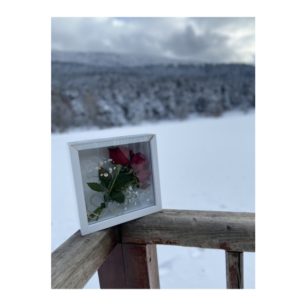 KONUK WOODEN 23x23 Beyaz Çiçek Kutusu Çerçeve Resim & Fotoğraf Çerçevesi Fiyatı