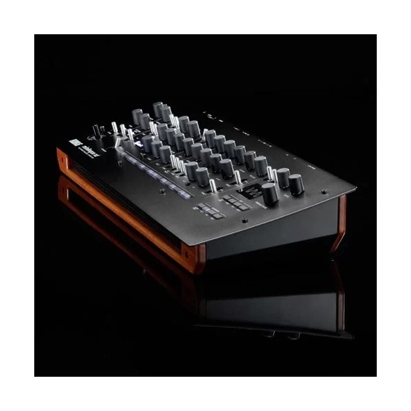 Korg Minilogue Xd-M Tuşlu Çalgı Dört Sesli Polifonik Analog Synthesizer Özelleştirilebilir Diğer Fiyatı