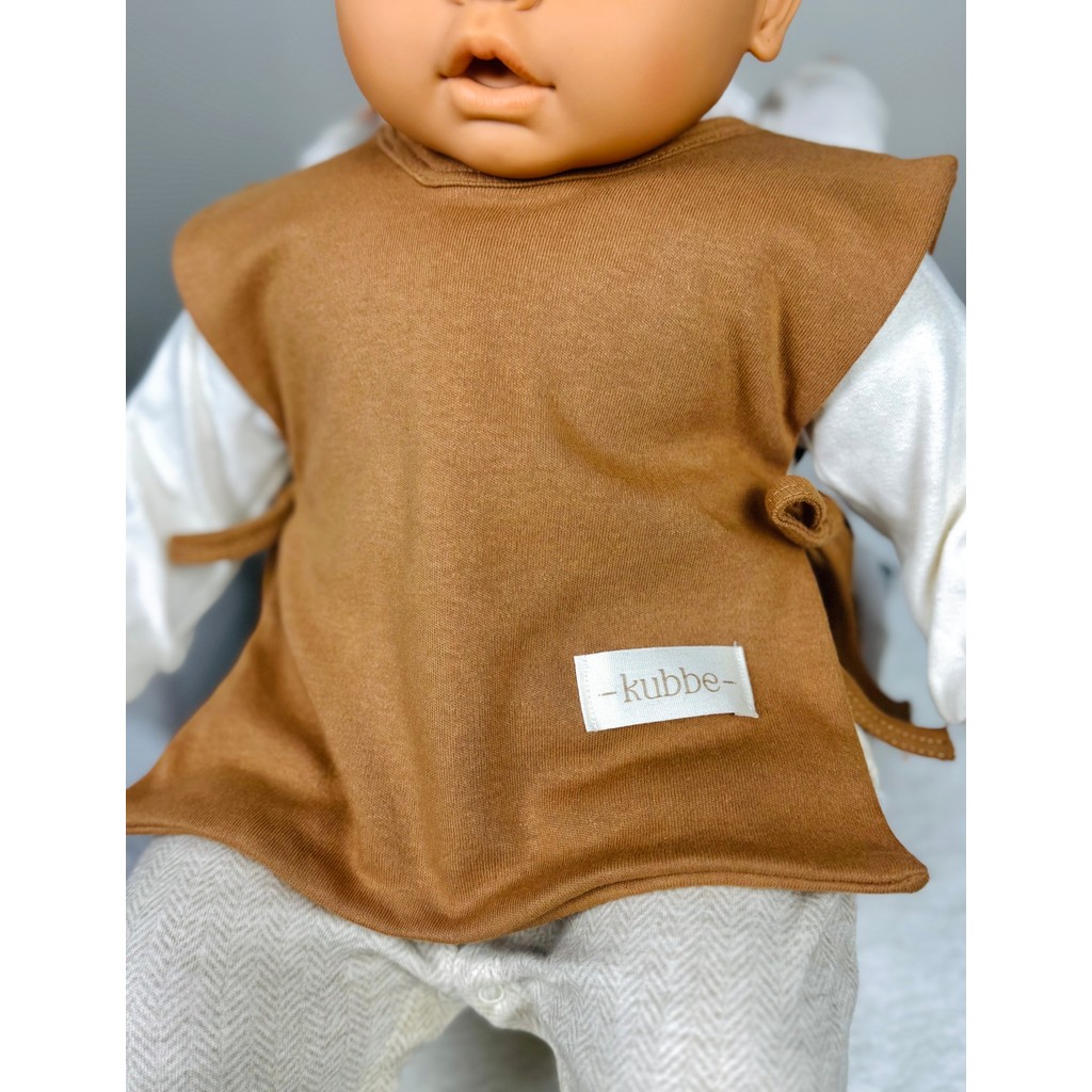 Kubbe Pamuklu Mama ve Salya Önlüğü | Modern Tasarım, Yüksek Emicilik ve Kolay Giydirme Sistemi - Standart - Camel Mama Önlüğü Fiyatı