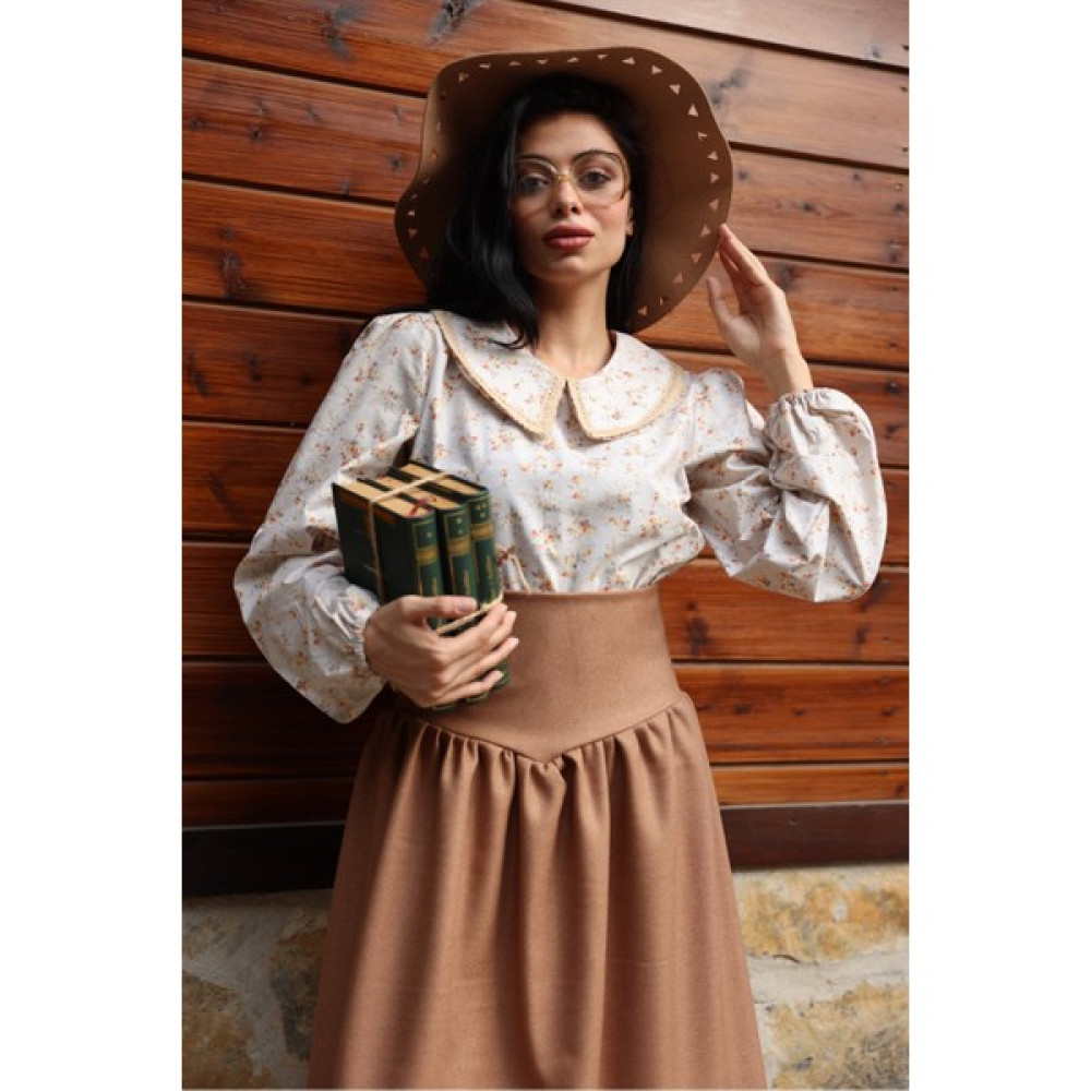 Küçüğüm Butik Vintage Krem-Kahve Çiçekli Bebe Yaka Dantelli Poplin Bluz Bluz Fiyatı