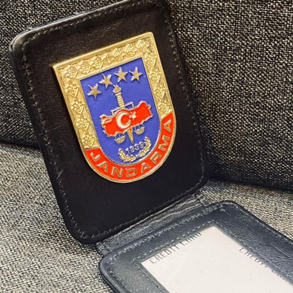Kuyumcudan Jandarma Rozetli Kartlık Erkek Cüzdan Fiyatı