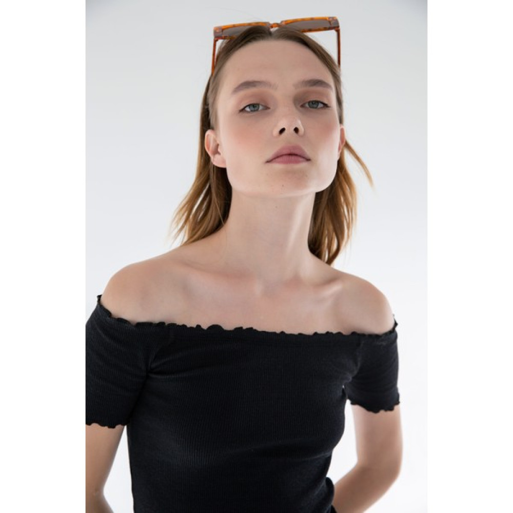la & vetta Siyah Örme Carmen Yaka Crop Bluz Bluz Fiyatı