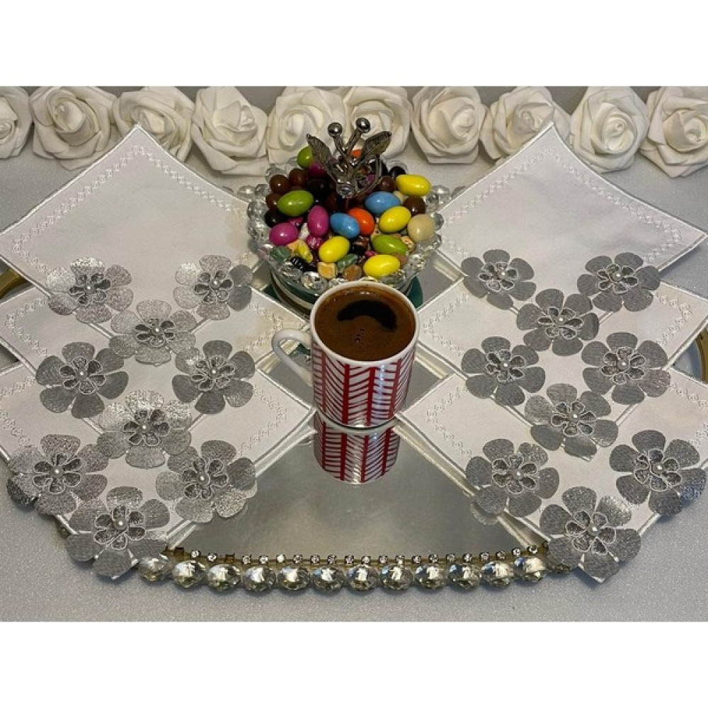 Lady Rio Kahve Yanı Peçete,kokteyl Peçetesi,sunum Peçetyesi,tepsi Peçetesi,nakışlı Peçete,3 Boyutlu Incili (6 Adet) - 13 x 13 cm - Gümüş Masa Örtüsü Fiyatı
