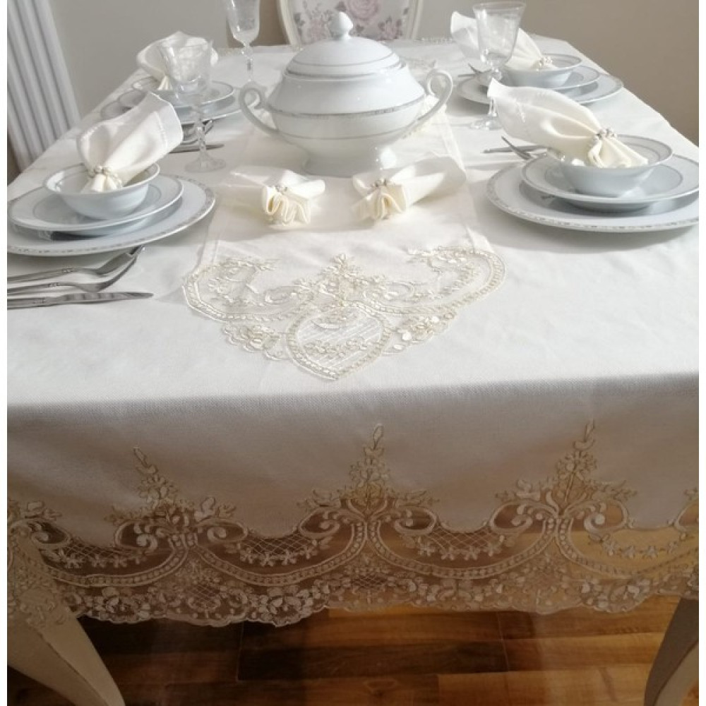 Lady Rio Masa Örtüsü Takımı,fransız Dantelli Masa Örtüsü Takımı,masa Örtüsü Takımı 8 Kişilik - Gold - 160 x 220 cm Masa Örtüsü Fiyatı