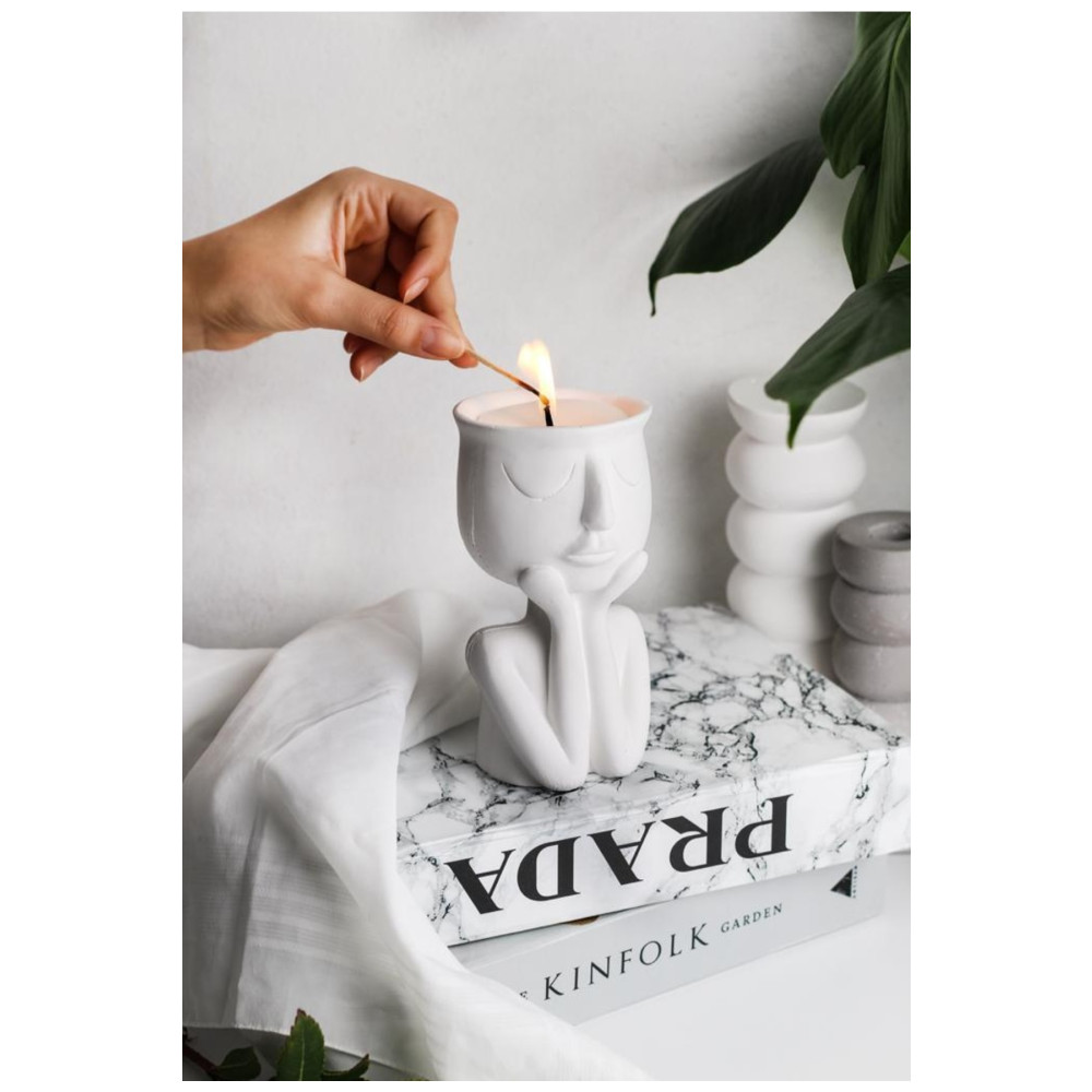 LALEZEN HOME Beyaz Düşünen Adam Mumlu Biblo Şamdan Fiyatı