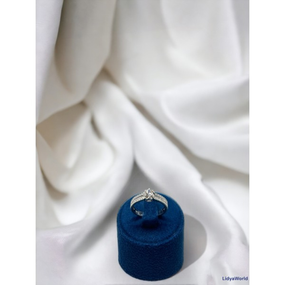 Lidya World Sky Diamond 0.25 Ct İki Sıra Taşlı Altı Tırnaklı Tektaş Pırlanta Kadın Yüzüğü- Zarafetin İncisi - Gümüş - 14 Gümüş Yüzük Fiyatı