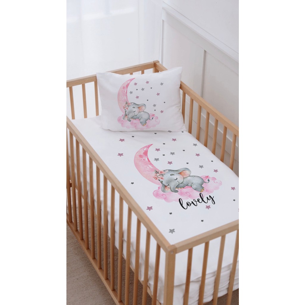 Lilabio %100 Pamuk Park Yatak Beşik Nevresim Takımı (70X120) Pembe Temalı Ayda Uyuyan Fil - Beyaz - 70 x 120 cm Nevresim Takımı Fiyatı