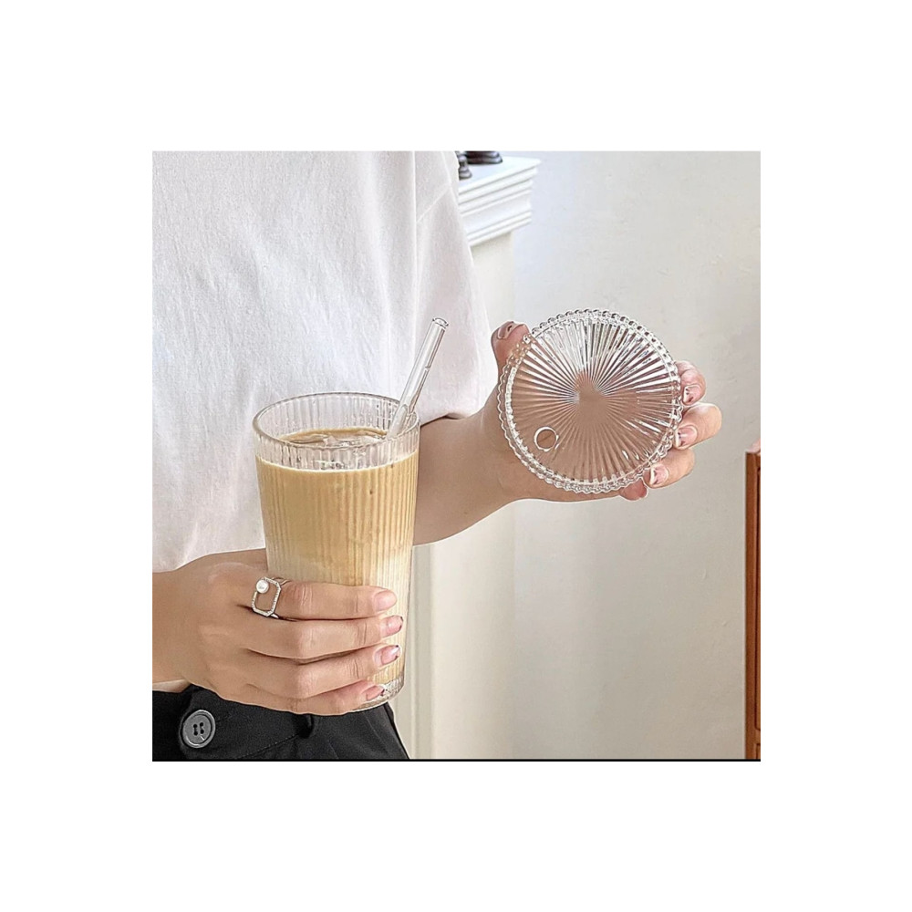 Lilya Home 400 Ml Isıya Dayanıklı Origami Desen Kapaklı Ve Pipetli Bardak Milkshake Bardağı 1 Adet Fincan / Bardak / Kahve Takımı Fiyatı