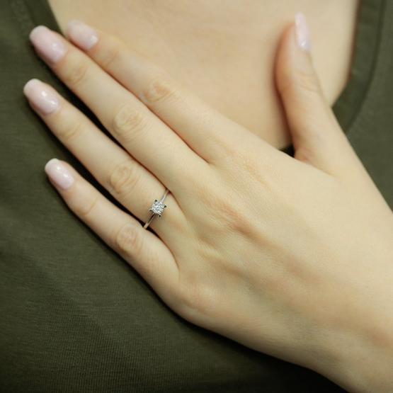 Lova Pırlanta 1020165 0.30 ct Pırlanta Tektaş Yüzük
