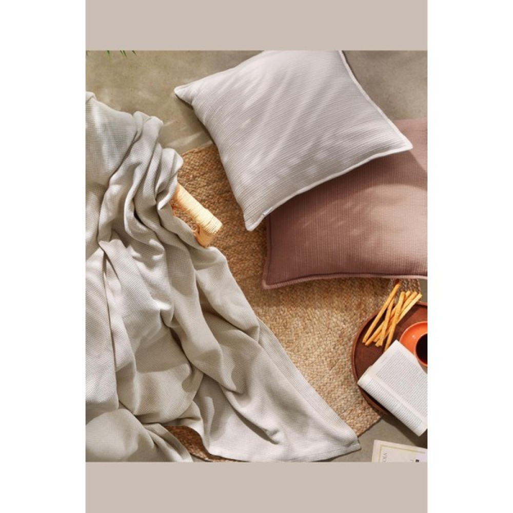 Lova Yatak Juicy Krem Dekoratif Yastık 45 x 45 - 45 x 45 cm Kırlent / Mobilya Yastığı Fiyatı