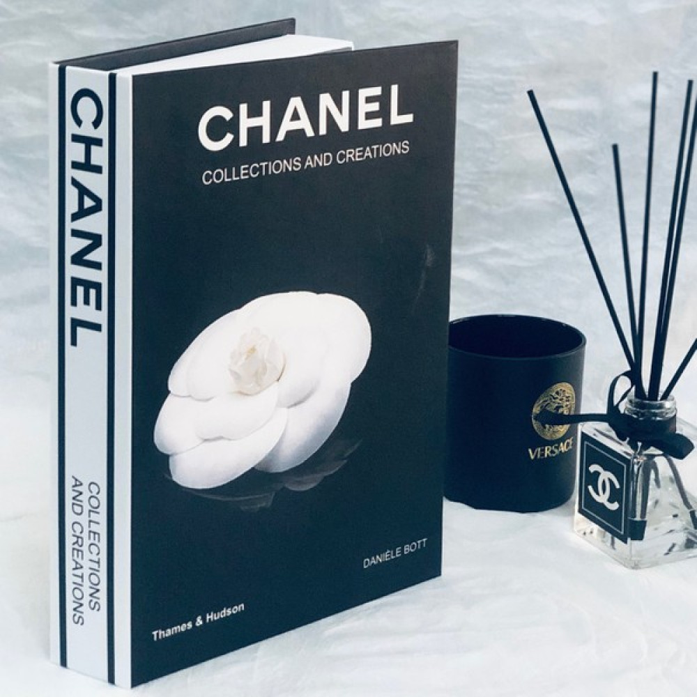Lovely Book & Book Chanel Danıele Bott Kenarlı Çiçek Figürlü Açılabilir Dekoratif Kitap Kutusu Eşya Saklama Kutusu Fiyatı