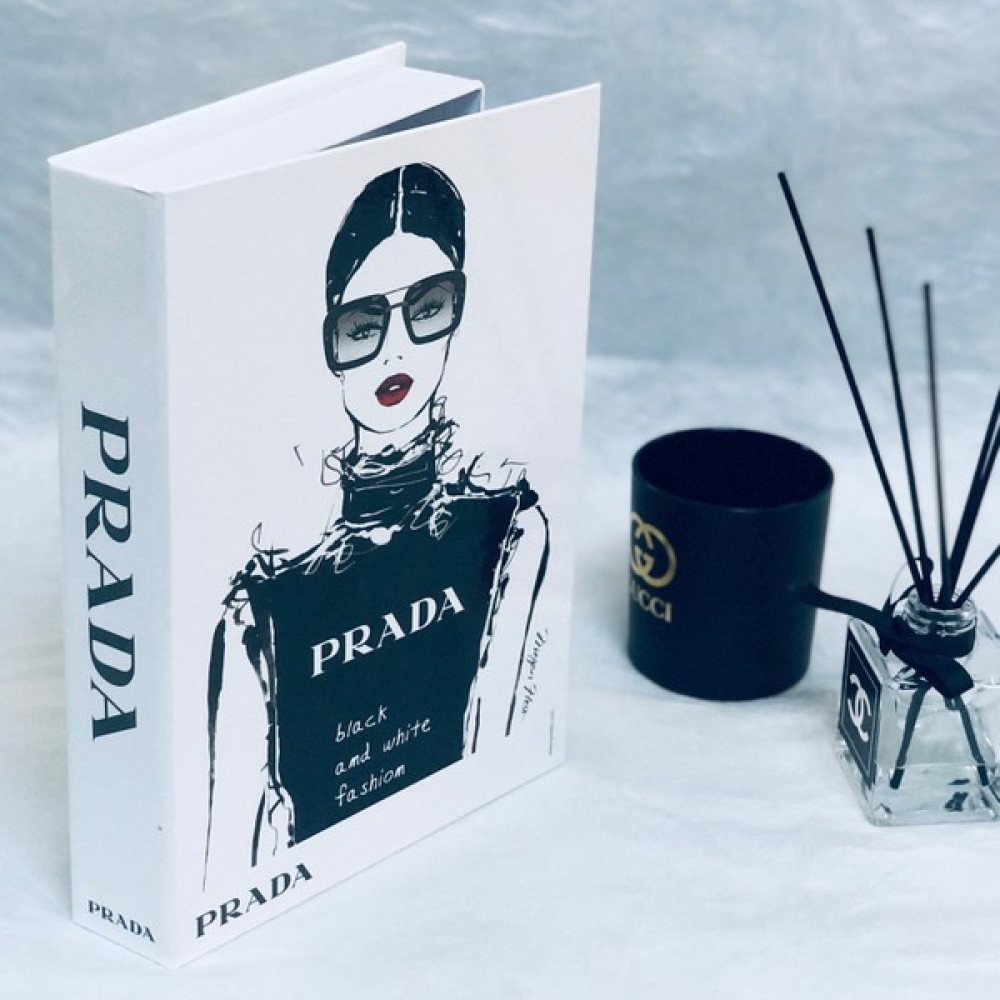 Lovely Book & Book Prada Karikatür Desenli Açılabilir Dekoratif Kitap Kutusu 27 x 19 x 4 cm Eşya Saklama Kutusu Fiyatı
