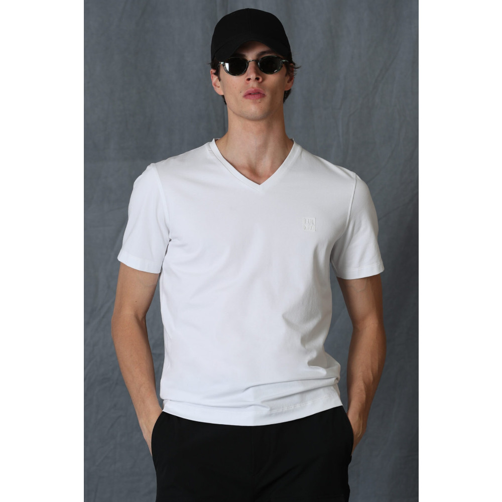 Lufian Tuna Modern Grafik T- Shirt Beyaz S Beden Bayan T-shirt Fiyatı